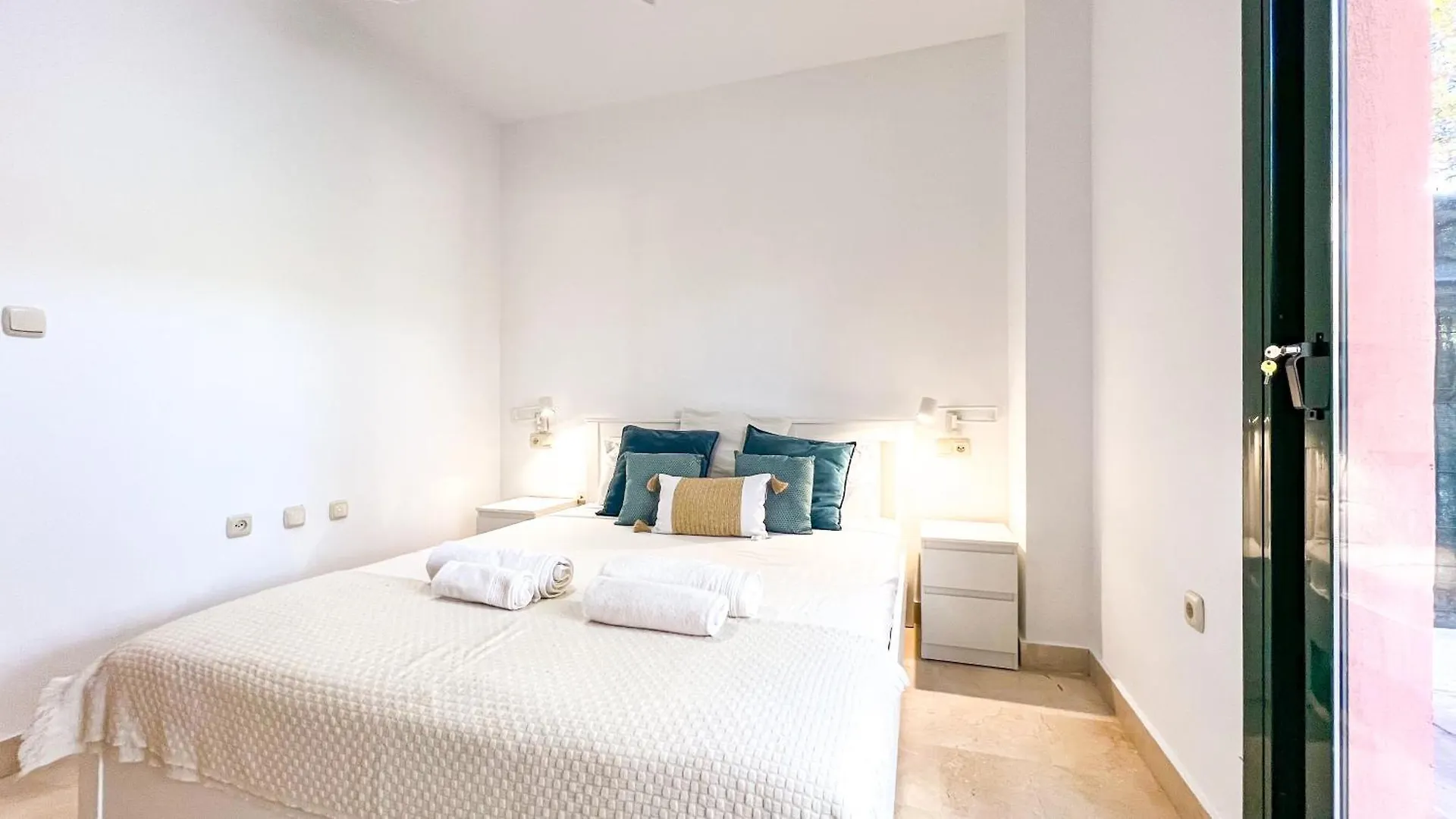 Oleholidays Dunas De Artola 500 M. Playa Apartment Marbella